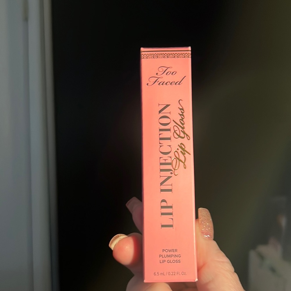 TooFaced Lip Injection Lip gloss Pretty pony